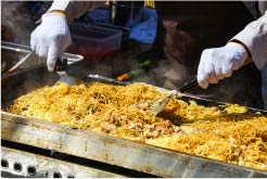 縁日の機材や食材の運搬